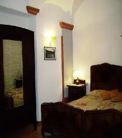 Oleandro In *